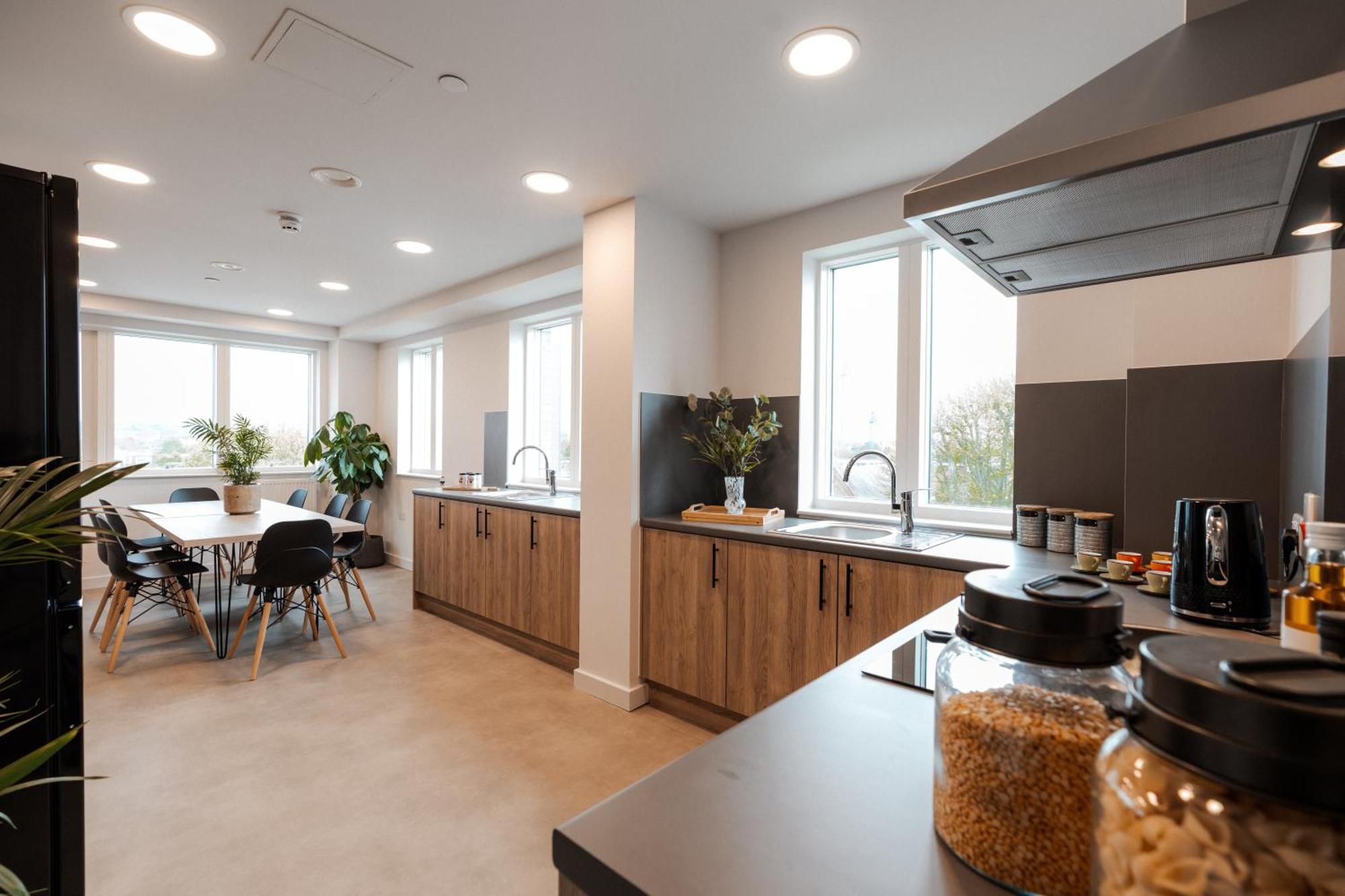 Students Only South London Homes Exterior photo